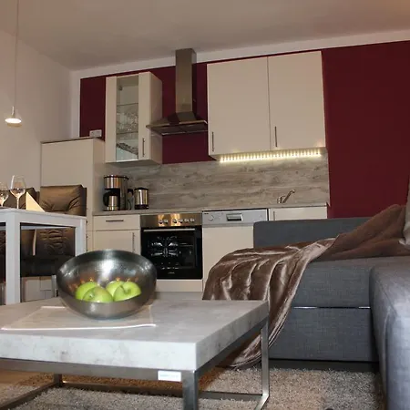 Schlossblick - 4 Sterne Sauna Pool Whirlpool Exklusiv * 布劳恩费尔斯