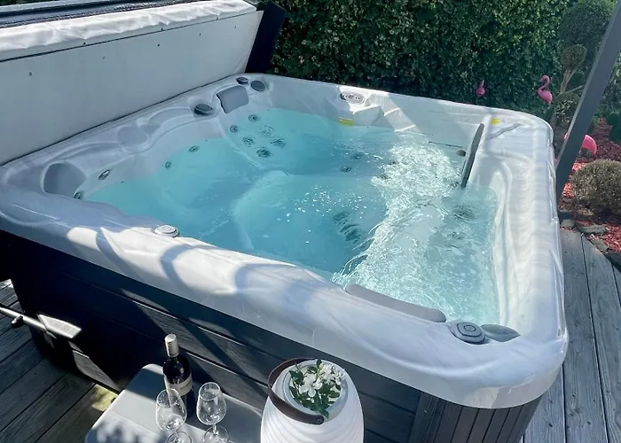 Schlossblick - 4 Sterne Sauna Pool Whirlpool Exklusiv Braunfels