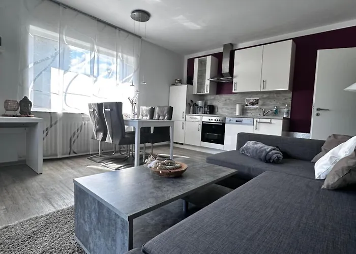 Apartmán Schlossblick - 4 Sterne Sauna Pool Whirlpool Exklusiv *