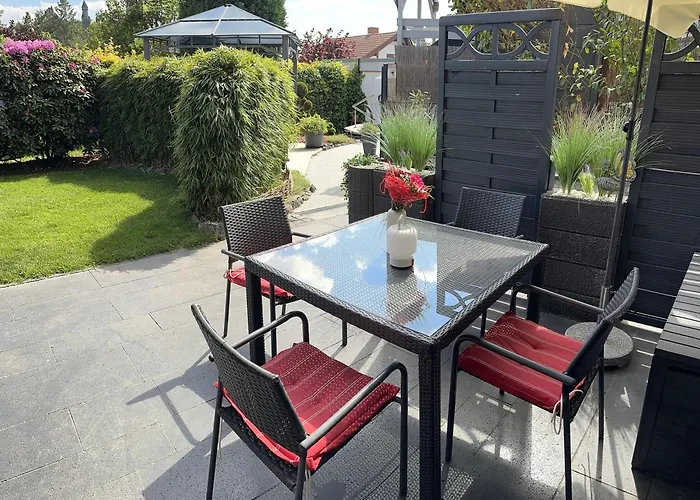 Schlossblick - 4 Sterne Sauna Pool Whirlpool Exklusiv Apartmán *