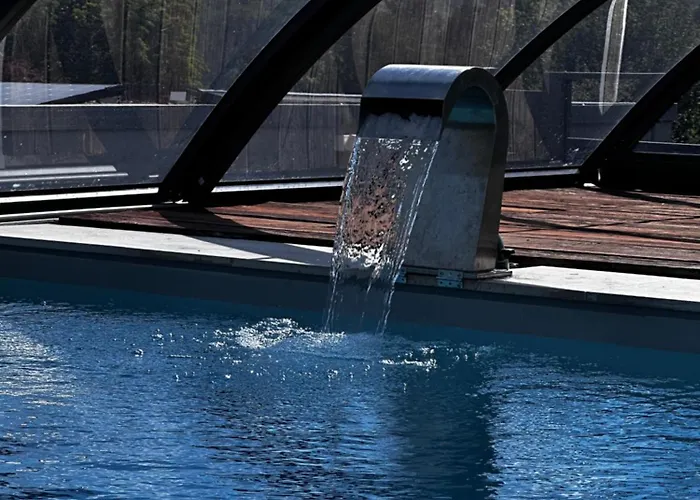 Schlossblick - 4 Sterne Sauna Pool Whirlpool Exklusiv * Braunfels